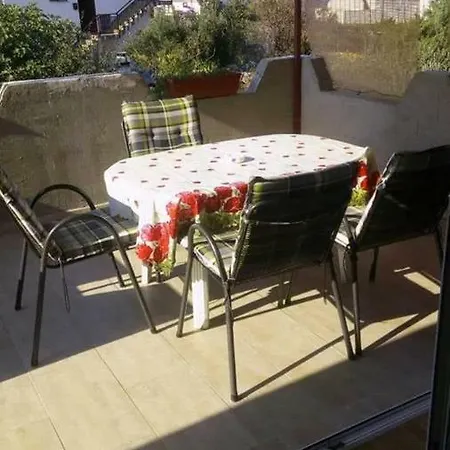 Apartman Lucija *